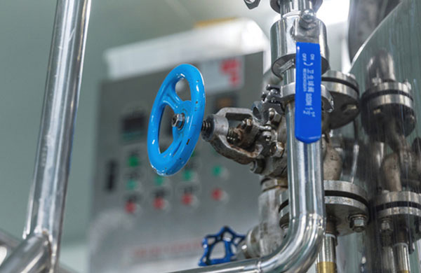 The regulating function of stainless steel flange gate valve in water treatment and steam systems